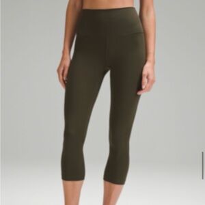 LULULEMON Align™ High-Rise Crop 21” (Size 4)